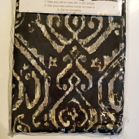 Decorative Pillow Cover  20 x 20  Della Grey  Scroll/Geometric Print  NEW in pkg - Picture 3 of 9
